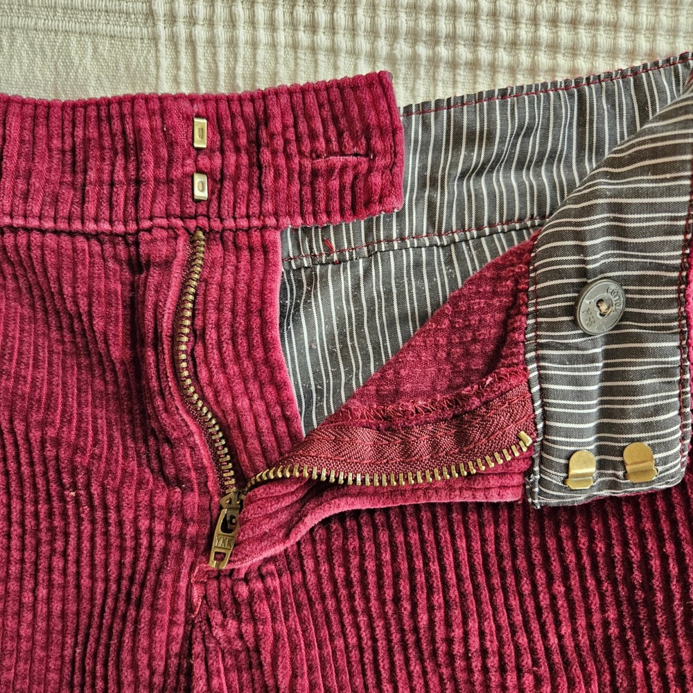 Daughters of the Liberation 70s Retro Wide Wale Corduroy Short Indie Red Women M - Picture 11 of 11